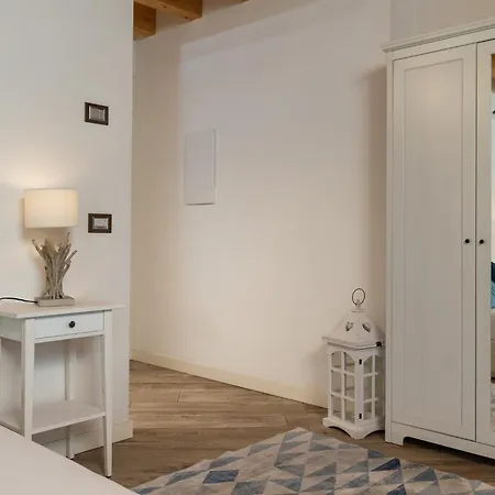 Vistalago فندق مبيت وإفطار