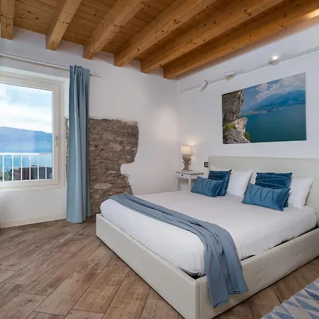 Vistalago Bed & Breakfast *